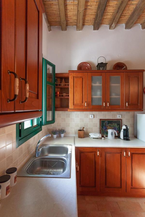 Batu Vacation House Monolithos  ภายนอก รูปภาพ