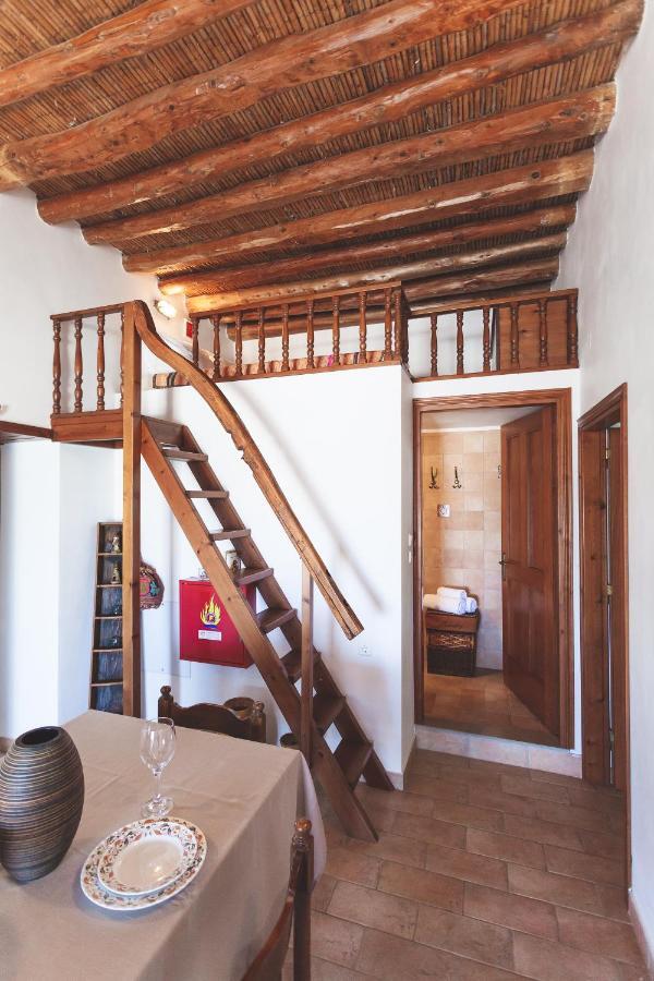 Batu Vacation House Monolithos  ภายนอก รูปภาพ