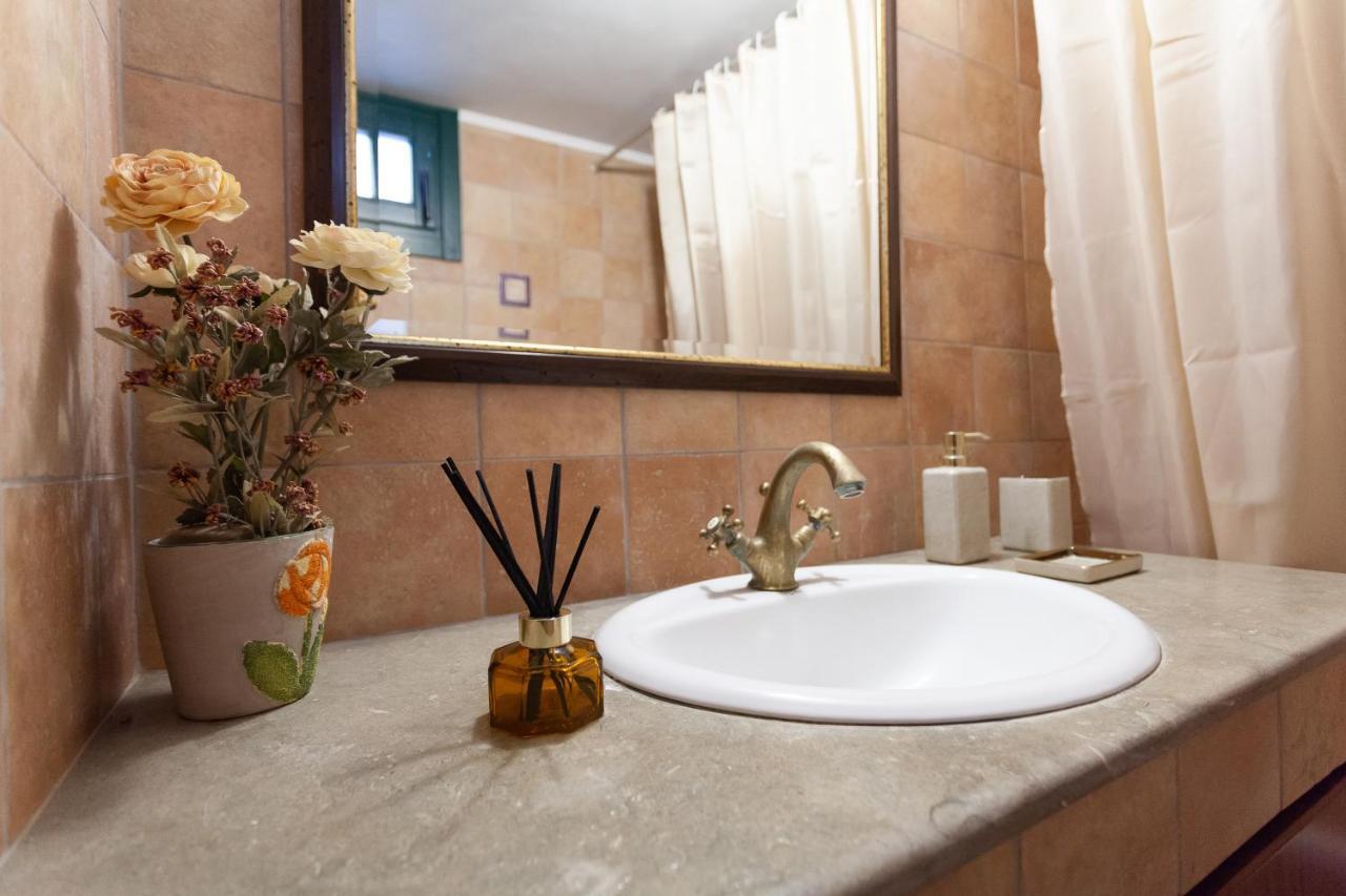 Batu Vacation House Monolithos  ภายนอก รูปภาพ
