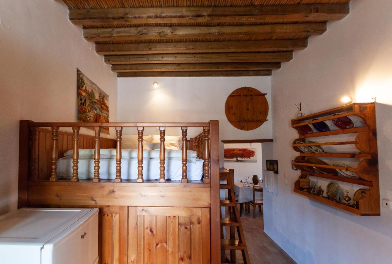 Batu Vacation House Monolithos  ภายนอก รูปภาพ